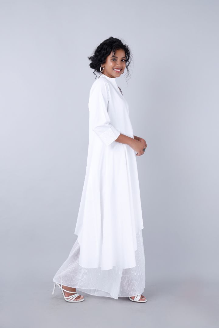 Adaara asymmetrical hem kurta Co- Ord set Mala Singh