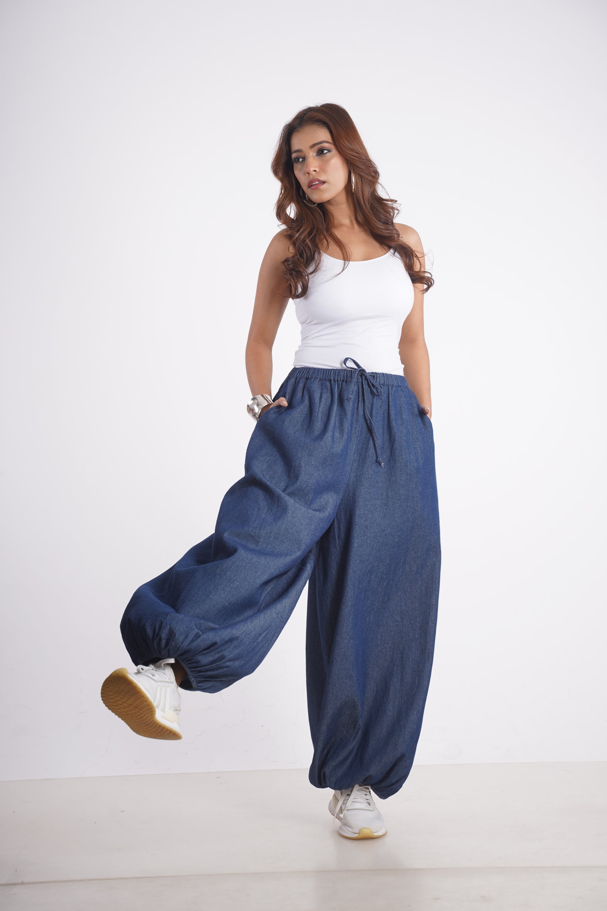 VEDA PANT Mala Singh