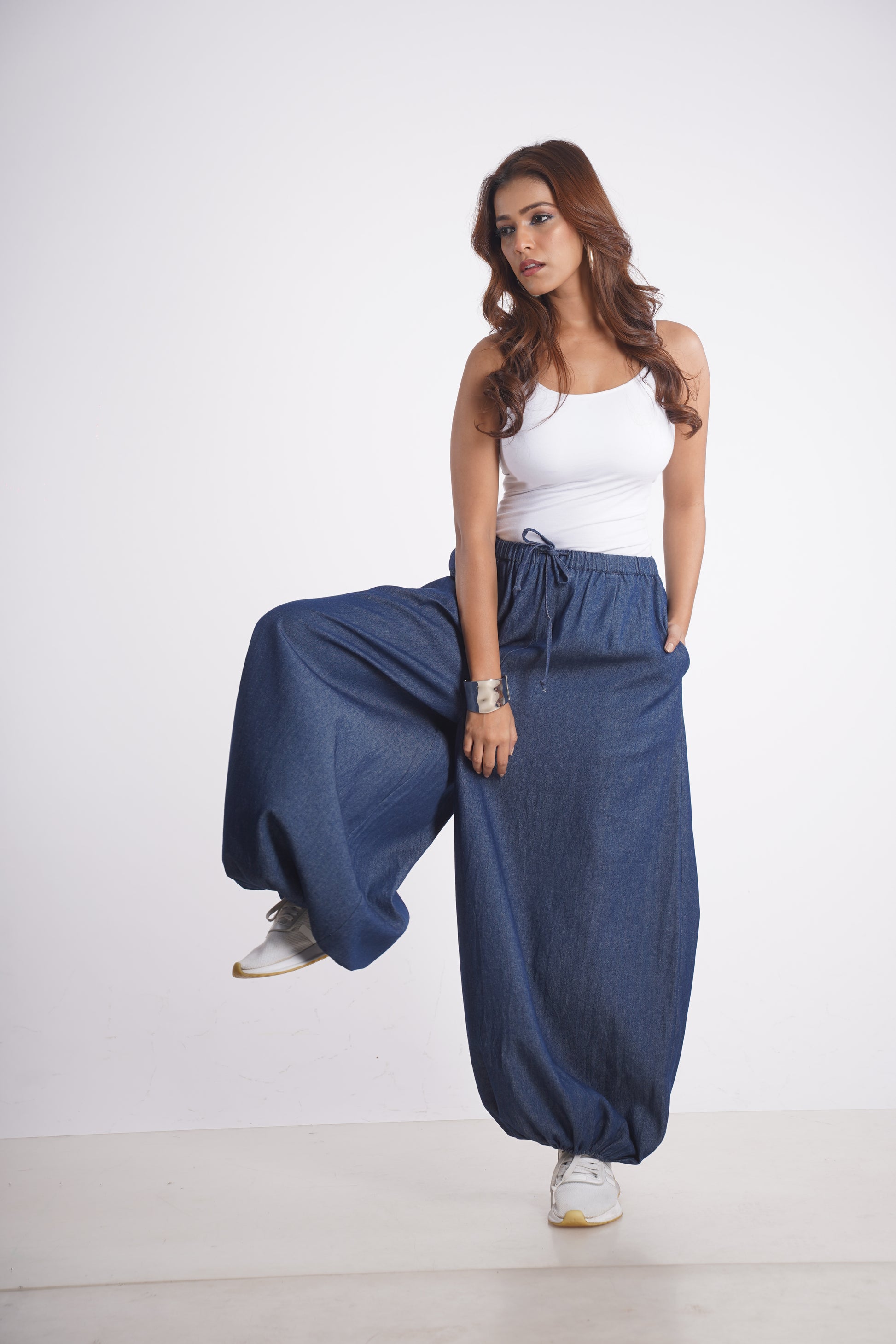 VEDA PANT Mala Singh