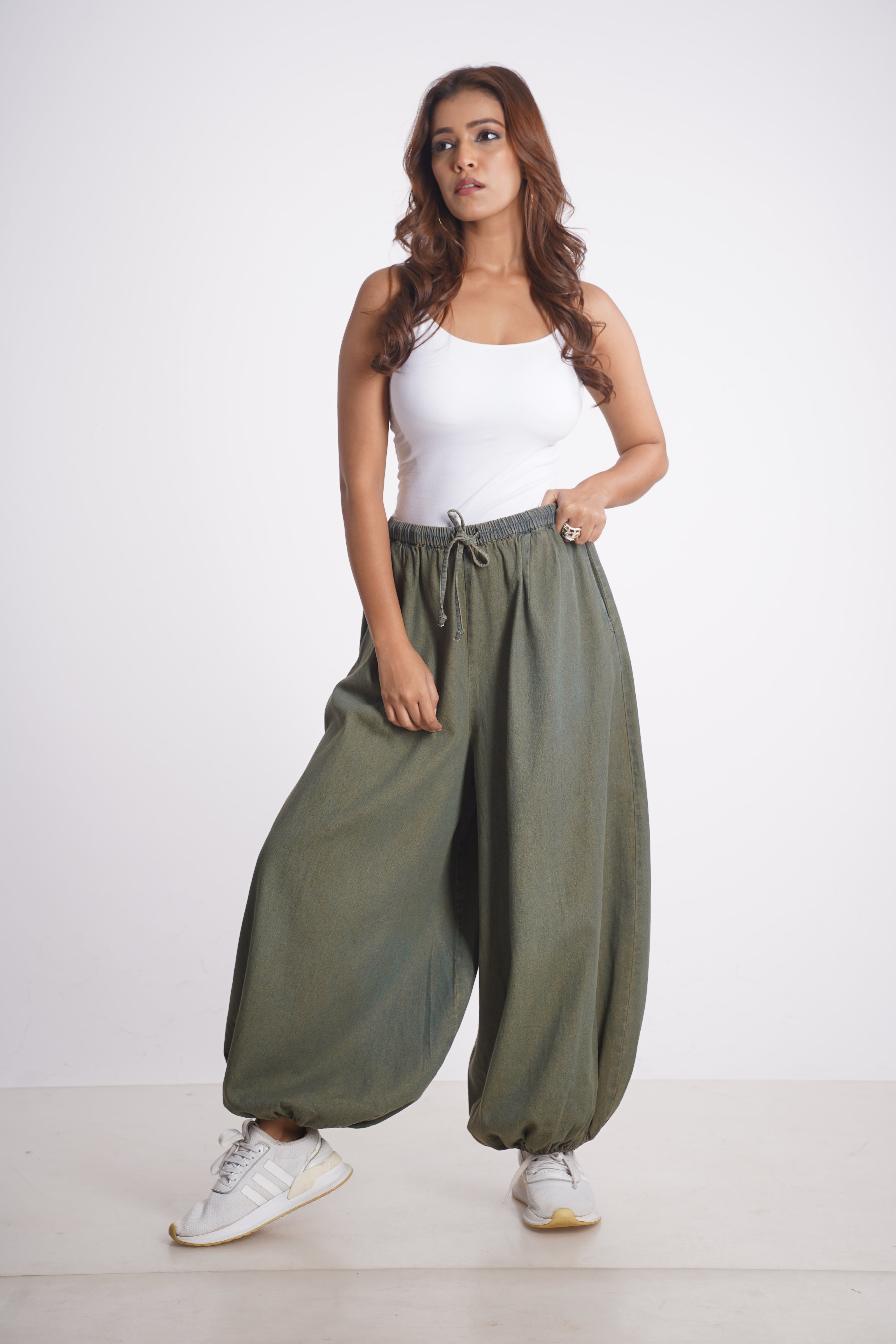 VEDA PANT Mala Singh