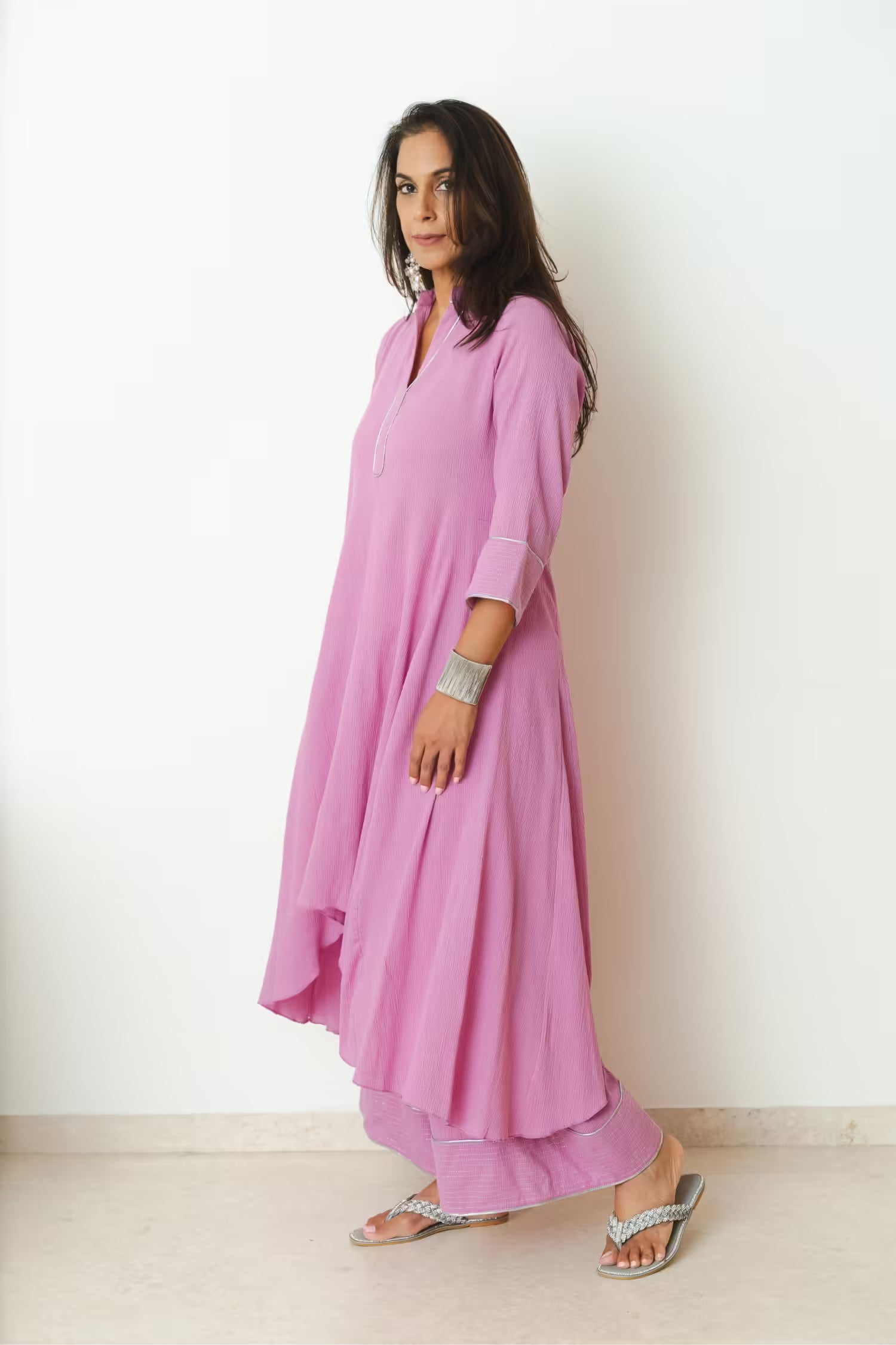 ADAARA Asymmetrical Hem Rose Kurta Set Mala Singh